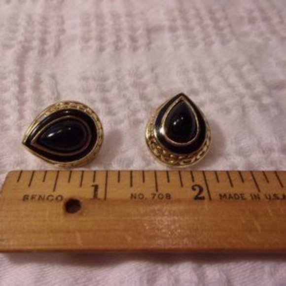 "Trifari Black Gold Teardrop Pierced Earrings " - Picture 4 of 4